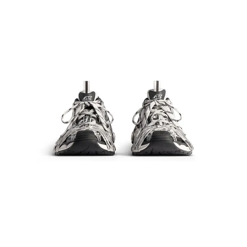 Balenciaga Women’s 3xl Extreme Laces Logo Sneaker In White / Black White / Black (825598W3XHL9010)