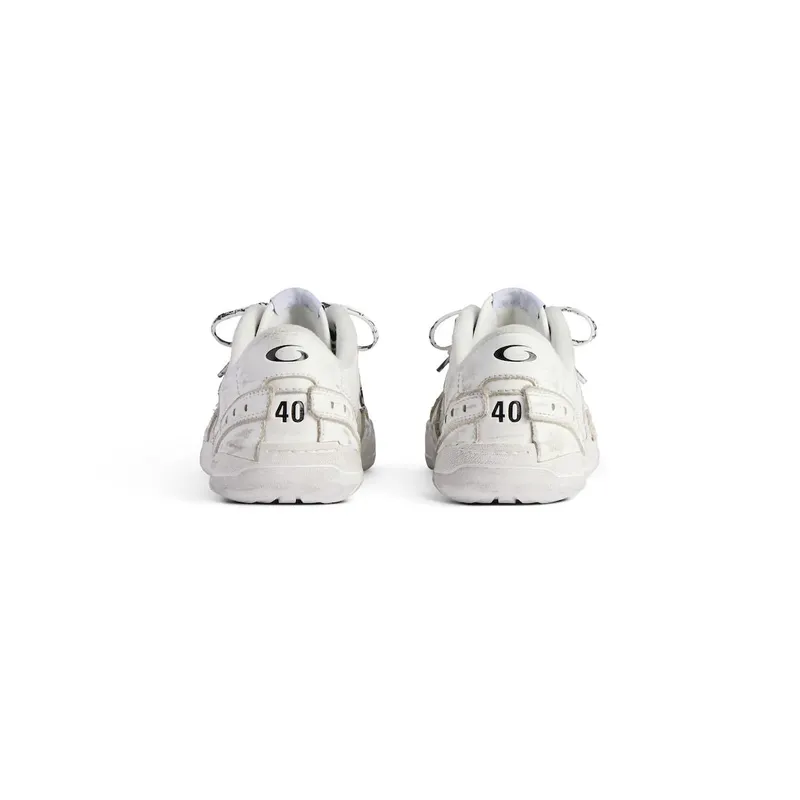 Balenciaga Women’s Hamptons Medium Worn-out Sneaker In White White (841763WCURS9000)