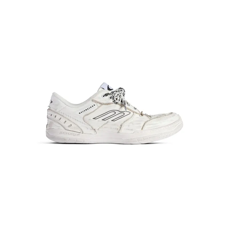 Balenciaga Women’s Hamptons Medium Worn-out Sneaker In White White (841763WCURS9000)