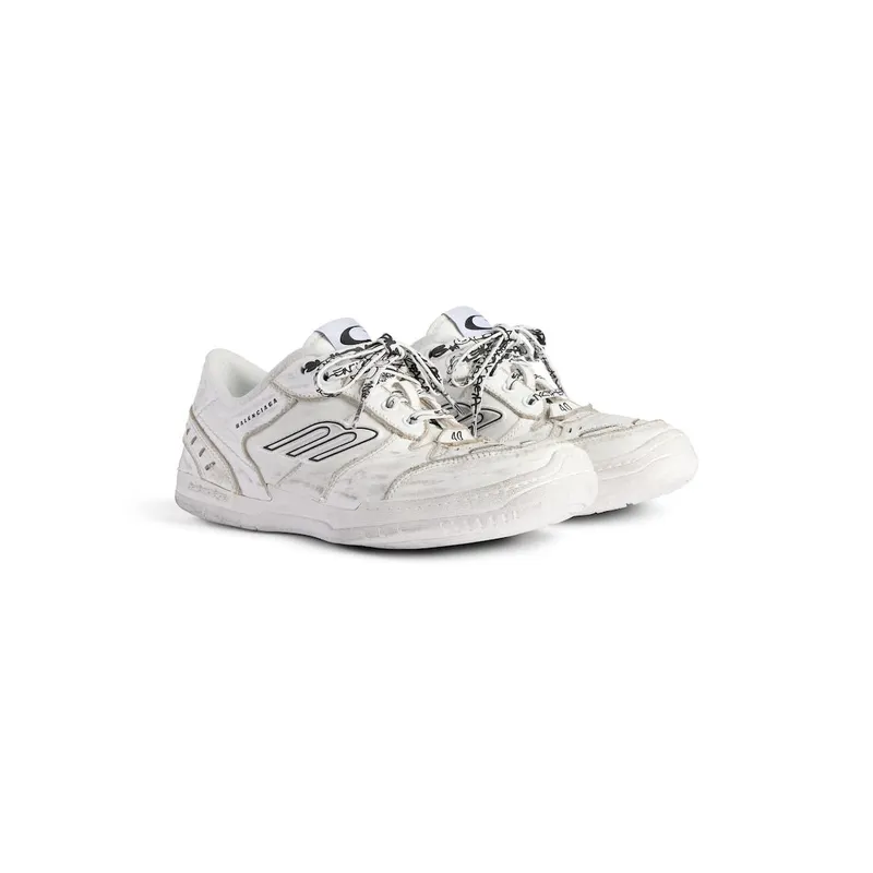 Balenciaga Women’s Hamptons Medium Worn-out Sneaker In White White (841763WCURS9000)