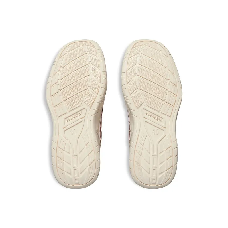 Balenciaga Women’s Hamptons Medium Worn-out Sneaker In Off White / Red Off White / Red (841763WCURS9960)