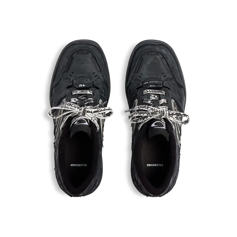 Balenciaga Men’s Hamptons Worn-out Sneaker In Black Black (841765WCURB1000)