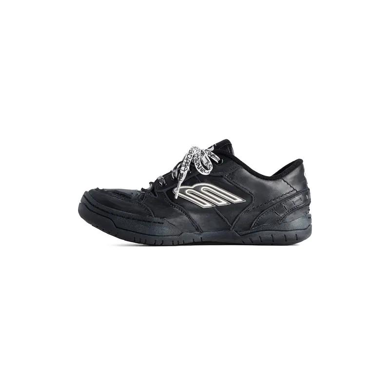Balenciaga Men’s Hamptons Worn-out Sneaker In Black Black (841765WCURB1000)
