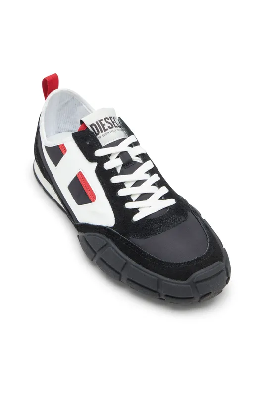 Diesel S-pagodha Low (Y03644P8404HA931 https://nl.diesel.com/en/sneakers/s-pagodha-low-tobedefined/Y03644P8404HA931.htm)