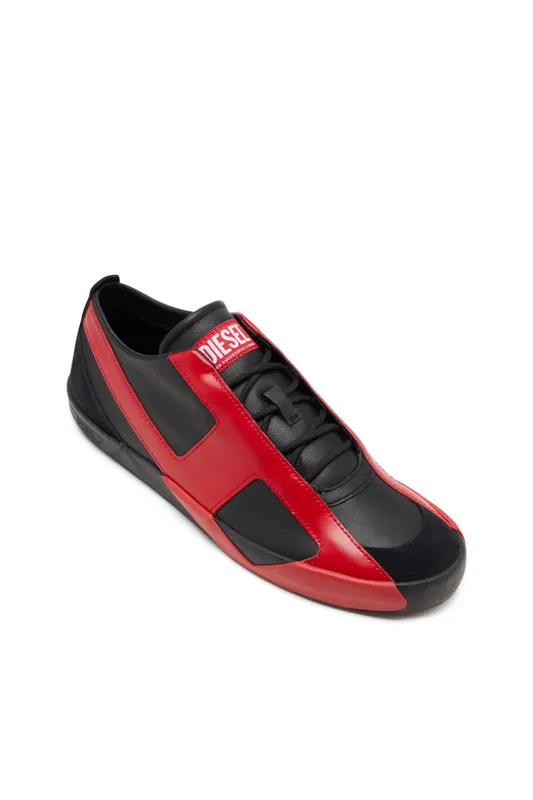 Diesel S-slante-d Low (Y03656PR131H4072 https://nl.diesel.com/en/sneakers/s-slante-d-low-multicolor/Y03656PR131H4072.htm)