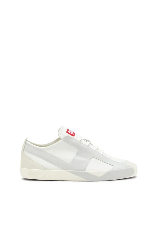 Diesel S-slante-d Low (Y03656PR131HA963 https://nl.diesel.com/en/sneakers/s-slante-d-low-tobedefined/Y03656PR131HA963.htm)