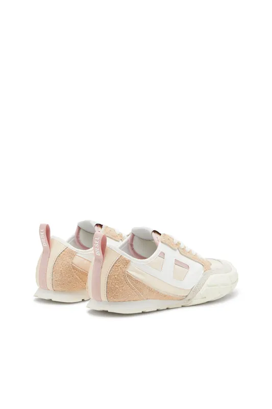 Diesel S-pagodha Low W (Y03687P8404HA899 https://nl.diesel.com/en/sneakers/s-pagodha-low-w-beige/Y03687P8404HA899.htm)