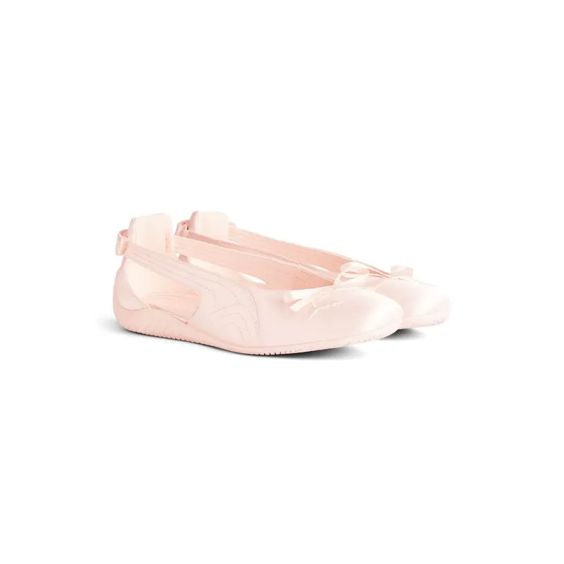 Balenciaga Women’s Speedcat Ballet Satin Balenciaga In Light Pink Light Pink (847163WSDST5500)