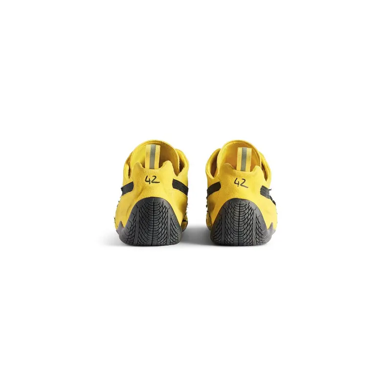 Balenciaga Speedcat Suede Balenciaga In Yellow / Black Yellow / Black (847146WSDSD7010)