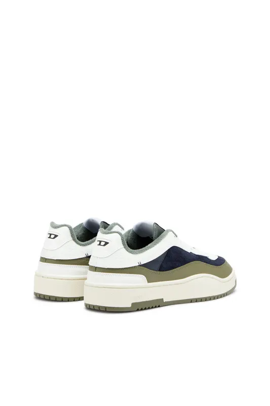 Diesel S-oval Skate Low (Y03511P8419HB087 https://nl.diesel.com/en/sneakers/s-oval-skate-low-multicolor/Y03511P8419HB087.htm)