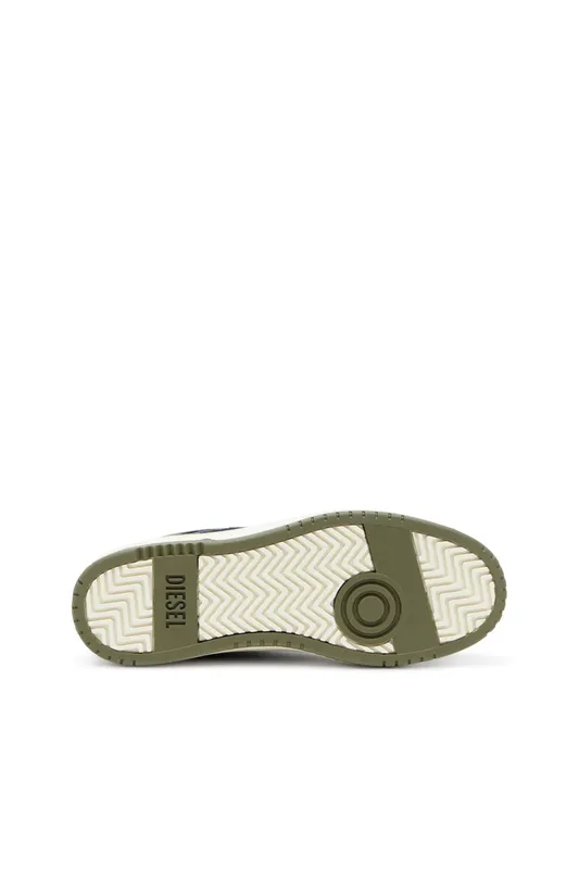 Diesel S-oval Skate Low (Y03511P8419HB087 https://nl.diesel.com/en/sneakers/s-oval-skate-low-multicolor/Y03511P8419HB087.htm)