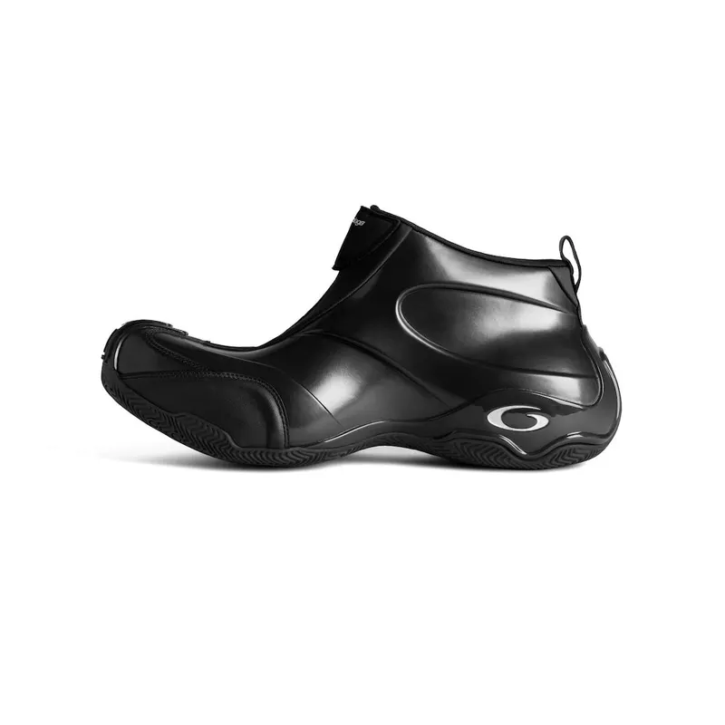 Balenciaga Men’s Basketball Sneaker In Black Black (824909WBKBM1110)