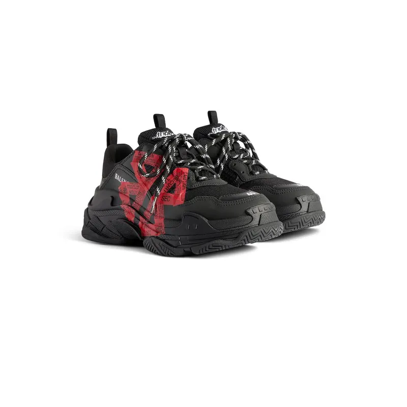 Balenciaga Men’s Triple S Sneaker In Black / Red Black / Red (536737WSECT1060)