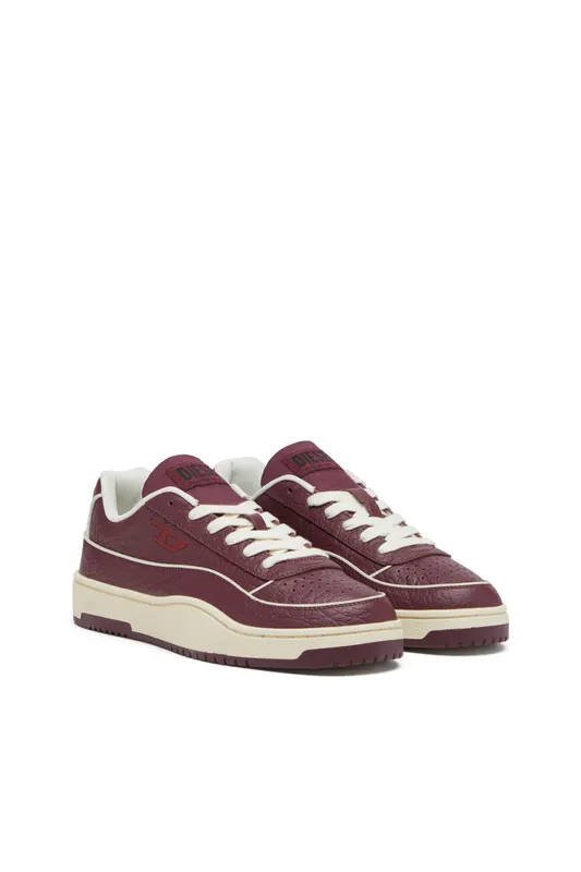Diesel S-tracker-d Low (Y03608P8417T5086 https://nl.diesel.com/en/sneakers/s-tracker-d-low-red/Y03608P8417T5086.htm)
