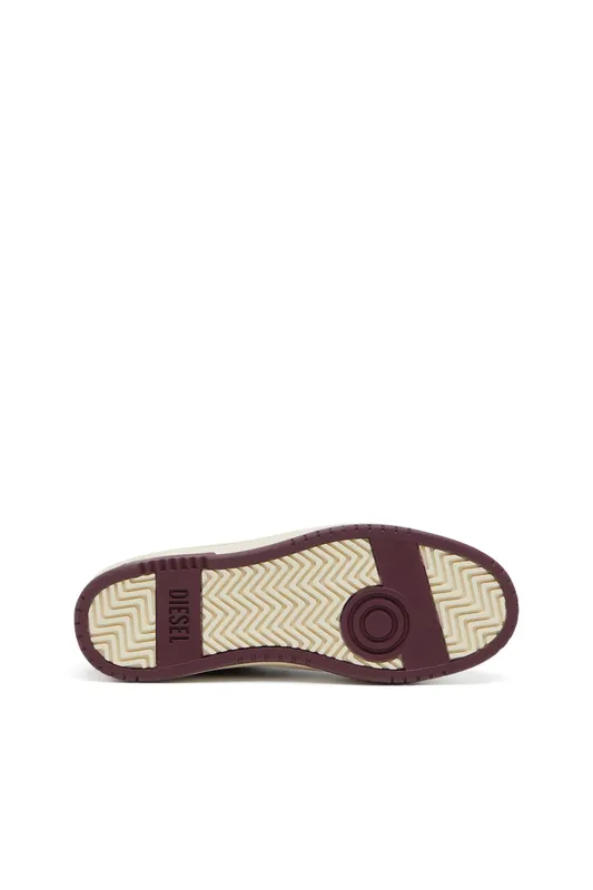 Diesel S-tracker-d Low (Y03608P8417T5086 https://nl.diesel.com/en/sneakers/s-tracker-d-low-red/Y03608P8417T5086.htm)