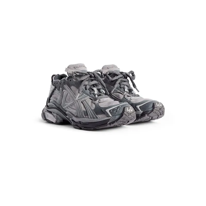 Balenciaga Men’s Runner Sneaker In Grey Grey (772774WRNSD1100)