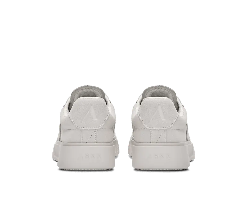 Arkk Essence “Almond” (CL9600-1094)