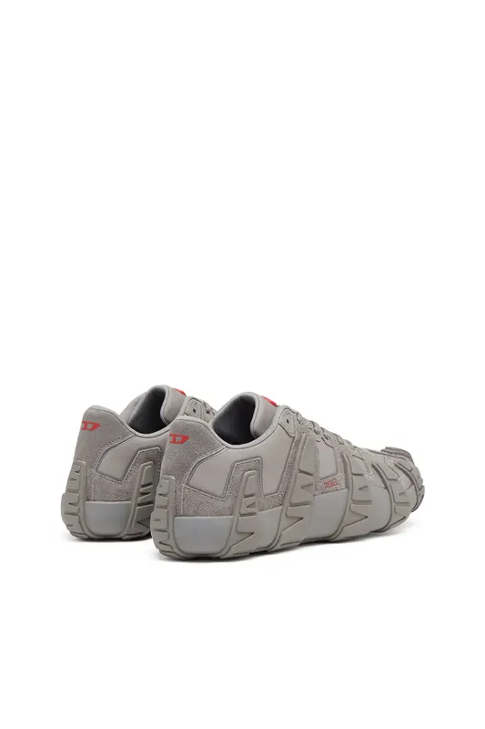 Diesel S-d-griffe Low (Y03642P8409T8067 https://nl.diesel.com/en/sneakers/s-d-griffe-low-grey/Y03642P8409T8067.htm)