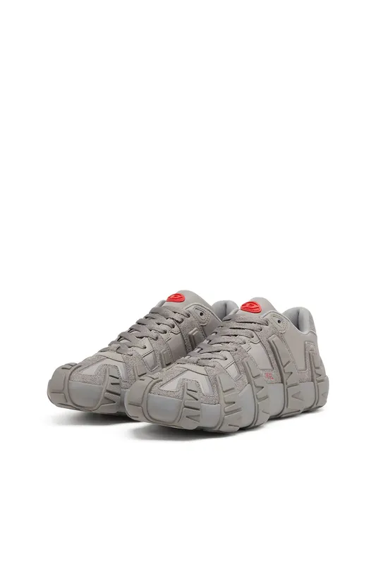 Diesel S-d-griffe Low (Y03642P8409T8067 https://nl.diesel.com/en/sneakers/s-d-griffe-low-grey/Y03642P8409T8067.htm)