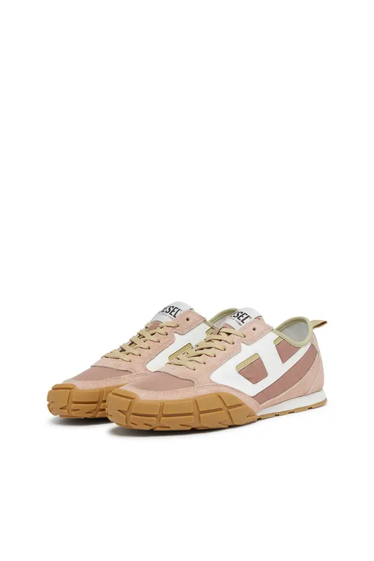 Diesel S-pagodha Low W (Y03687P8404HB229 https://nl.diesel.com/en/sneakers/s-pagodha-low-w-multicolor/Y03687P8404HB229.htm)