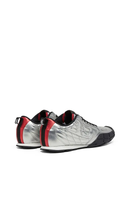 Diesel S-pagodha Low (Y03731P7480H3437 https://nl.diesel.com/en/sneakers/s-pagodha-low-silver/Y03731P7480H3437.htm)