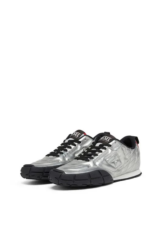 Diesel S-pagodha Low (Y03731P7480H3437 https://nl.diesel.com/en/sneakers/s-pagodha-low-silver/Y03731P7480H3437.htm)