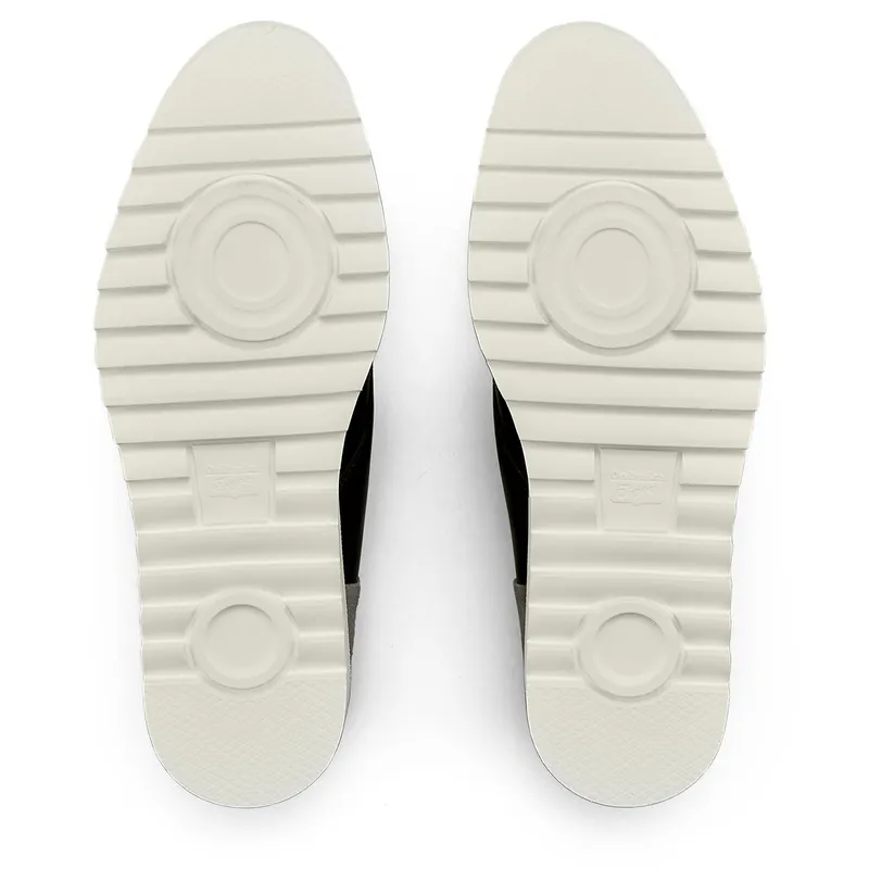 THE ONITSUKA DERBY (1181A378.006)
