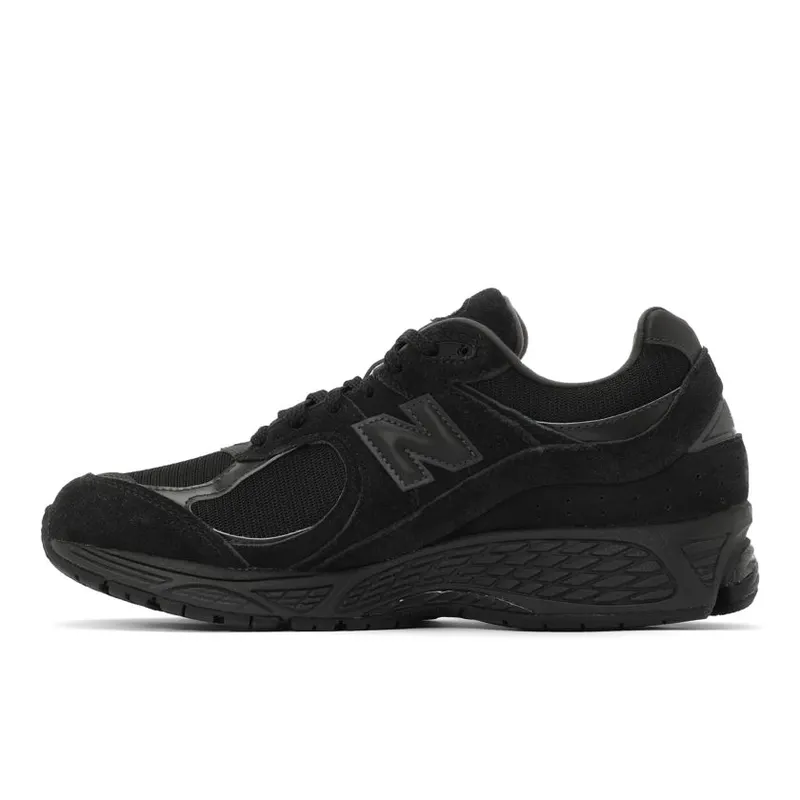 New Balance 2002R Triple Black Suede (U2002RBL)