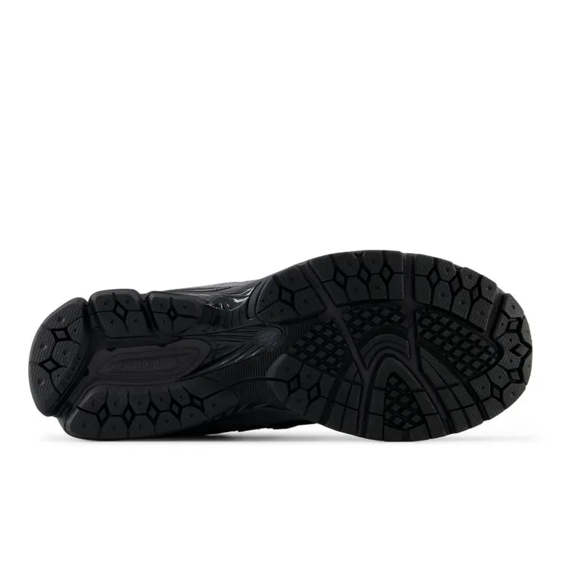 New Balance 2002R Black Dark Grey (M2002RBL)