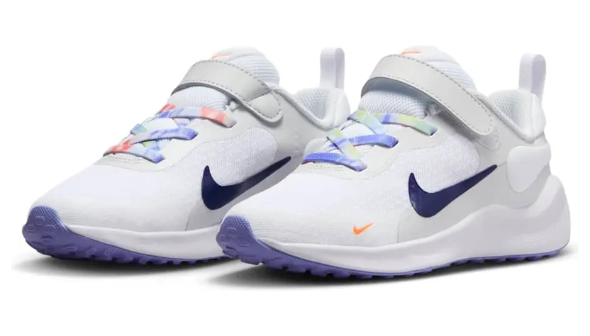 nike-revolution FN4989-100