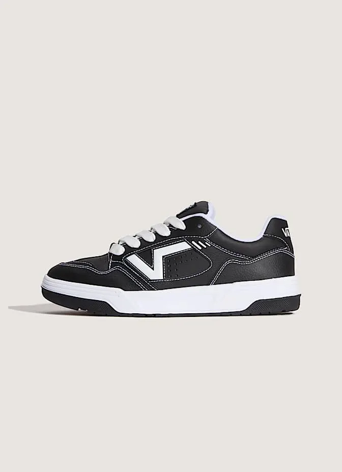 Vans Upland Zwart – “Zwart” (VN000D25BZW)