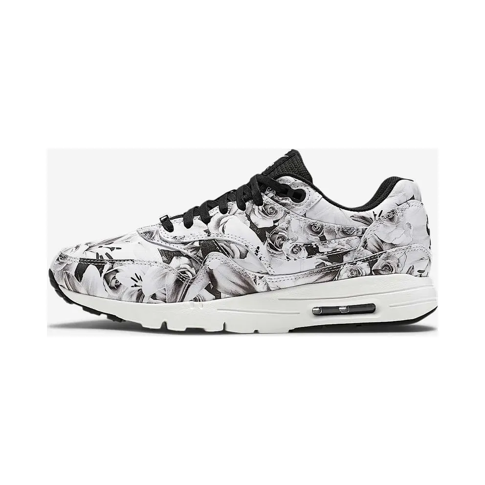 Nike Air Max 1 New York City Collection (W) Black/Summit White-Black-Black (747105-001)