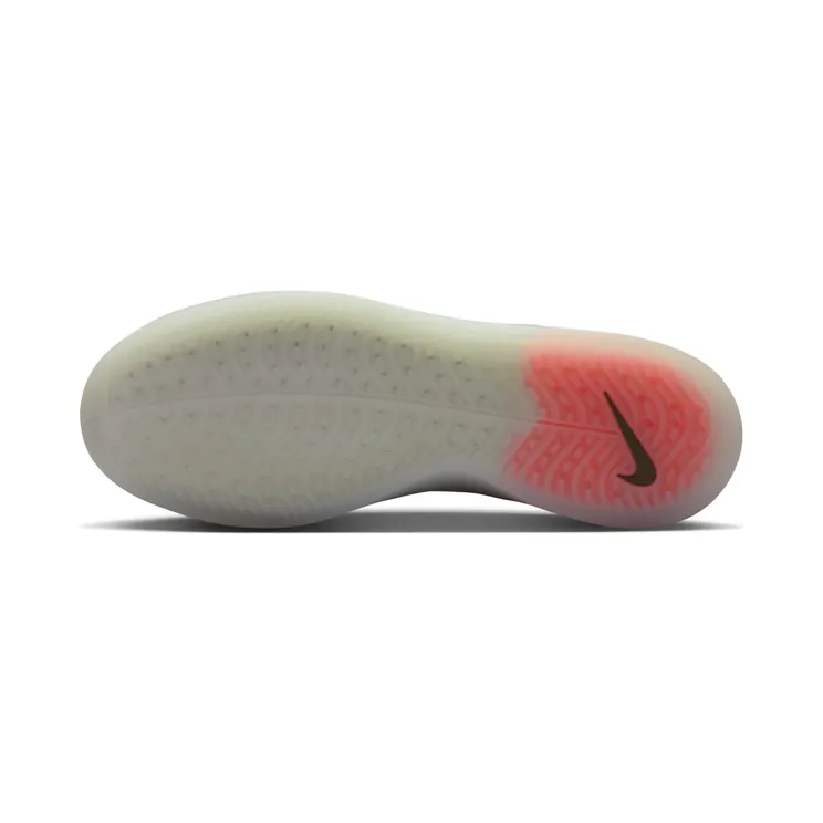nike-zoom FQ1273-001