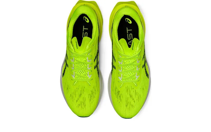 ASICS Novablast 3 Safety Yellow (1011B458-750)