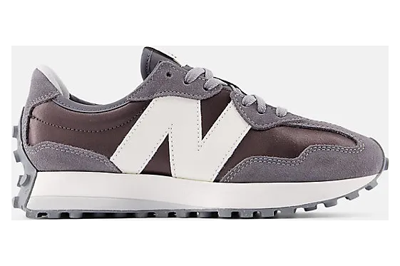 New Balance 327 “Black Metallic Castlerock” (WS327GLB)