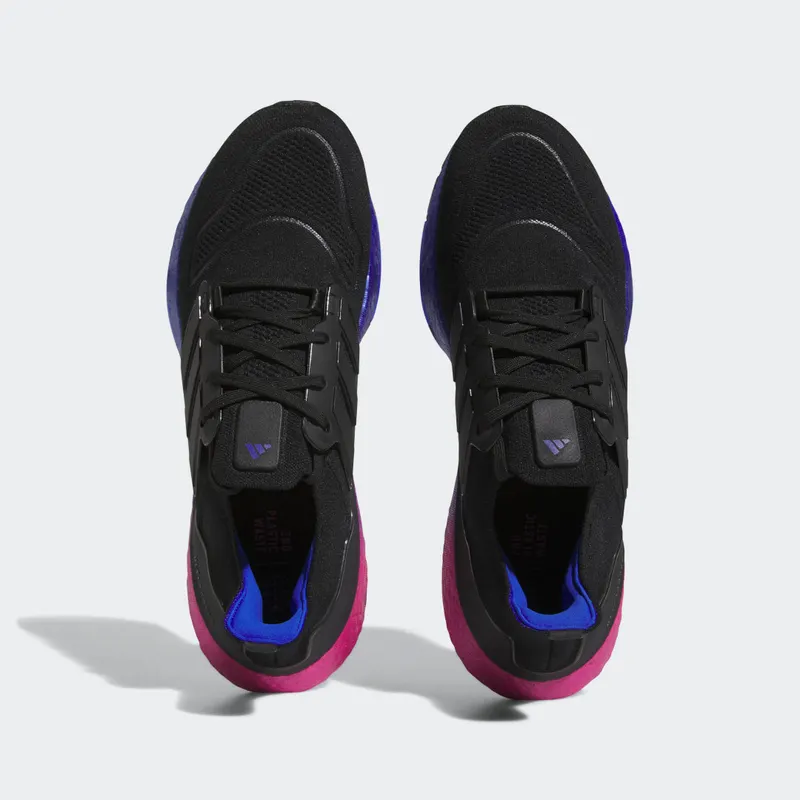 adidas Ultraboost 22 Core Black / Core Black / Lucid Blue (HQ8593)