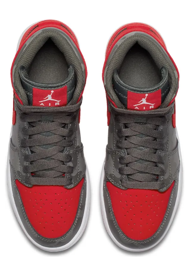 air-jordan-1 822858-032