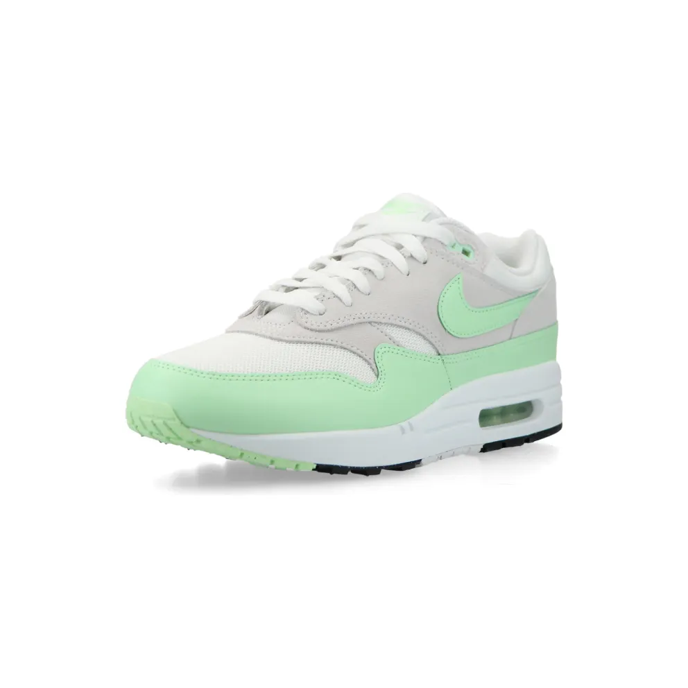 Nike Air Max 1 Essential (summit white / vapor green / photon dust) – FZ5808-107