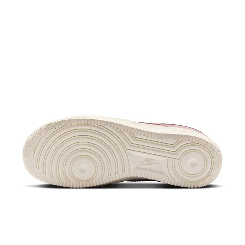 Nike Air Force 1 ’07 (pink oxford / sail) – IB4654-661