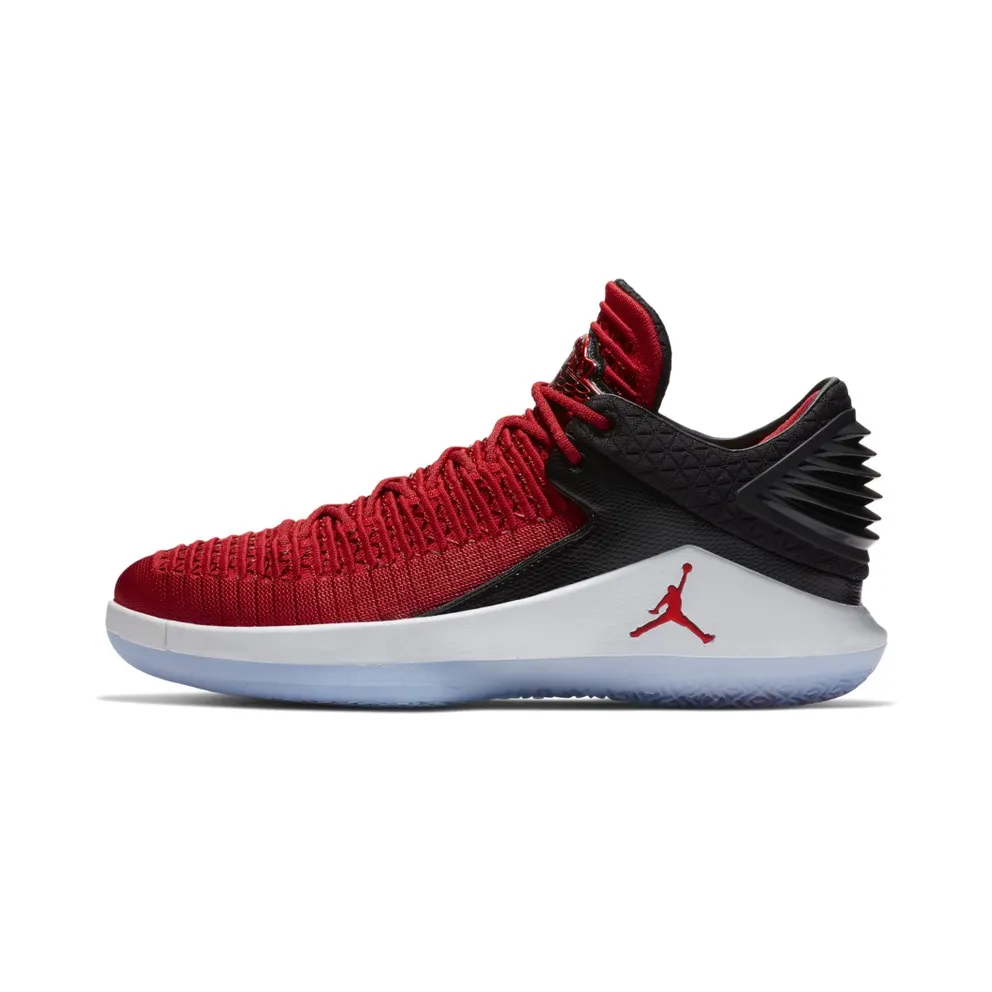 Jordan XXXII Low Chicago Win Like 96 University Red/Black-Metallic Silver (AA1256-603)