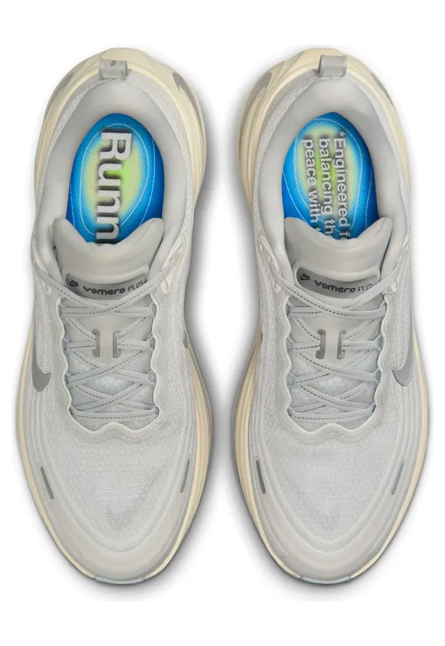 nike-vomero-plus IQ0308-094