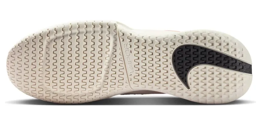 nikecourt IB6558-100