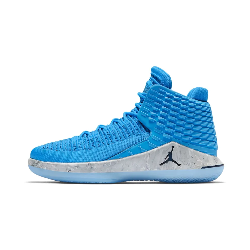 Jordan XXXII UNC (AA1253-406)