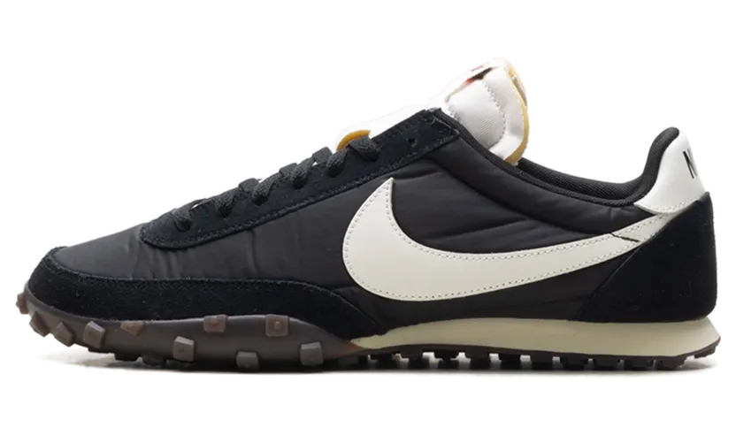 Nike Waffle Racer “Black Coconut Milk Gum” (IM8658-001)