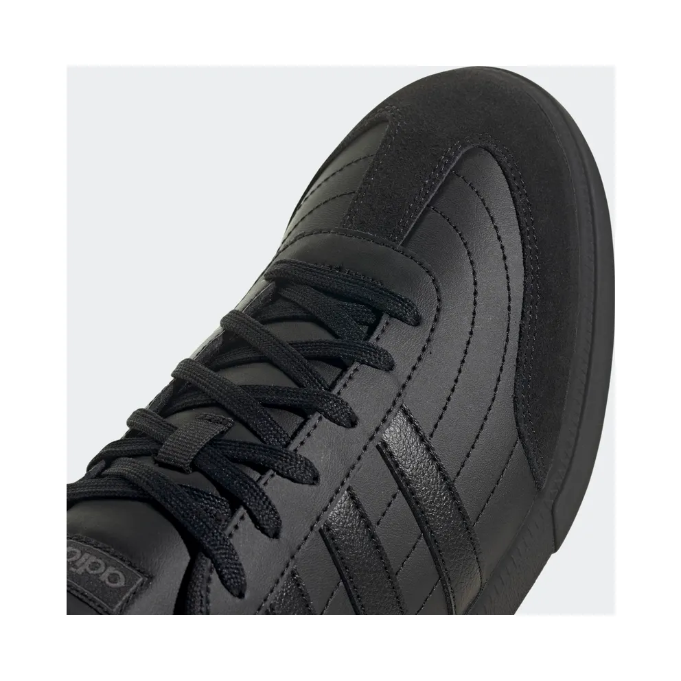 Adidas Okosu Core Black / Core Black / Cloud White (H02041)