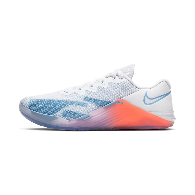 Nike Metcon 5 Premium ‘Ombre Sole’ “White / Hyper Crimson / Pink / Psychic Blue” (CJ0818-146)