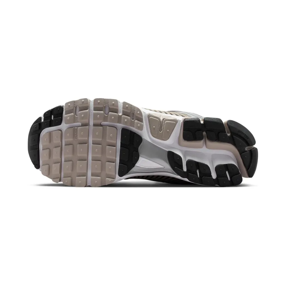 Nike Zoom Vomero 5 “Grey” (FJ4151-007)