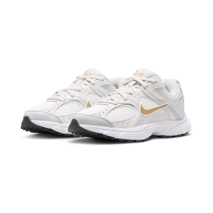 nike-v5-rnr HQ6411-104