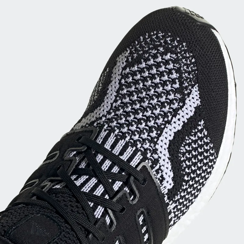adidas Ultraboost 5.0 DNA Core Black / Core Black / Cloud White (FY9348)