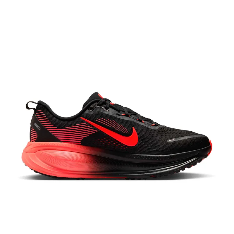 Nike Vomero 18 Black/University Red/Anthracite/Bright Crimson (HM6803-019)